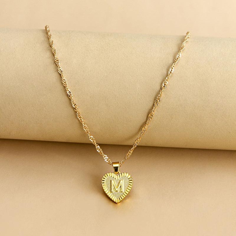 Collier pendentif coeur lettre initiale