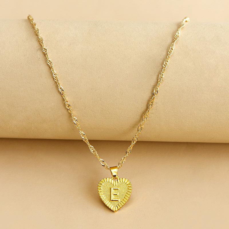 Collier pendentif coeur lettre initiale