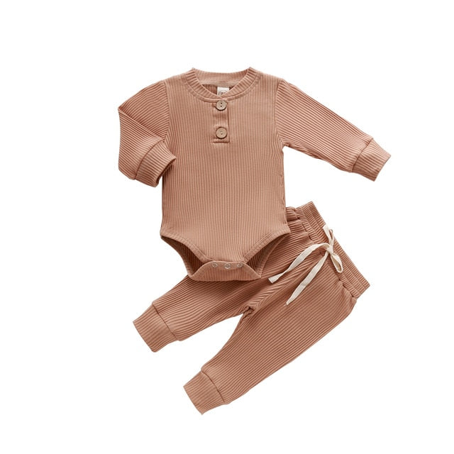 Ensemble de vêtements tricotés pour bébé