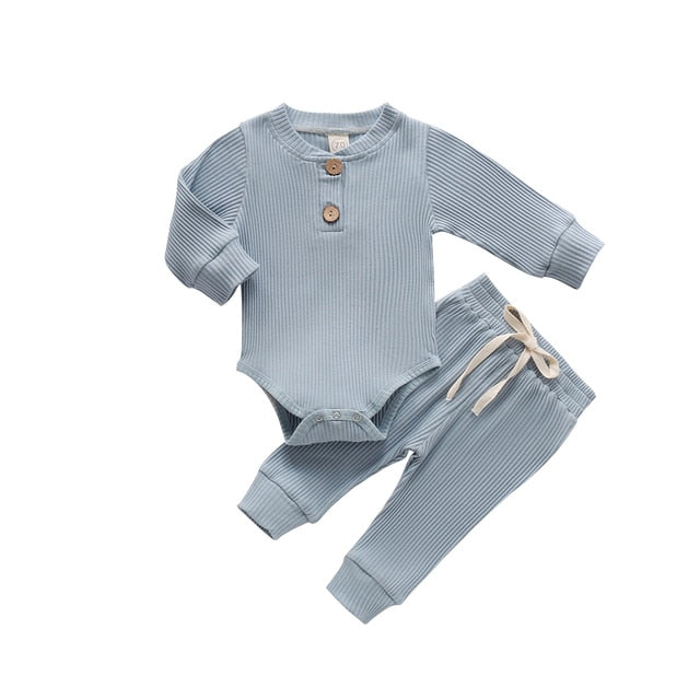 Ensemble de vêtements tricotés pour bébé