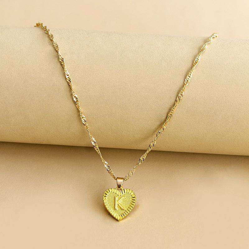 Collier pendentif coeur lettre initiale