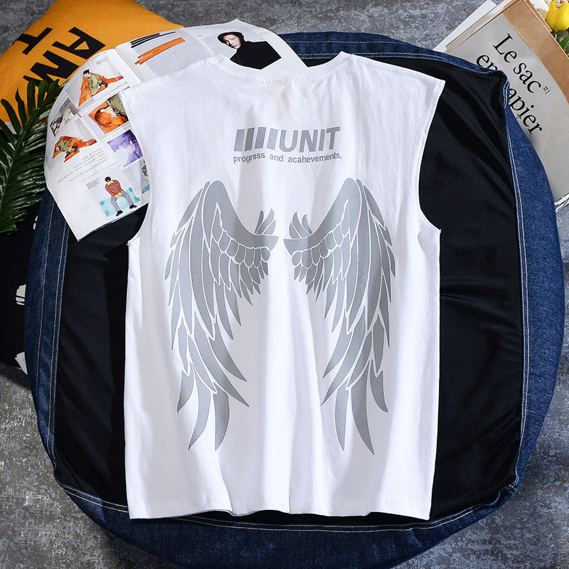 Camiseta cortada com asas de anjo