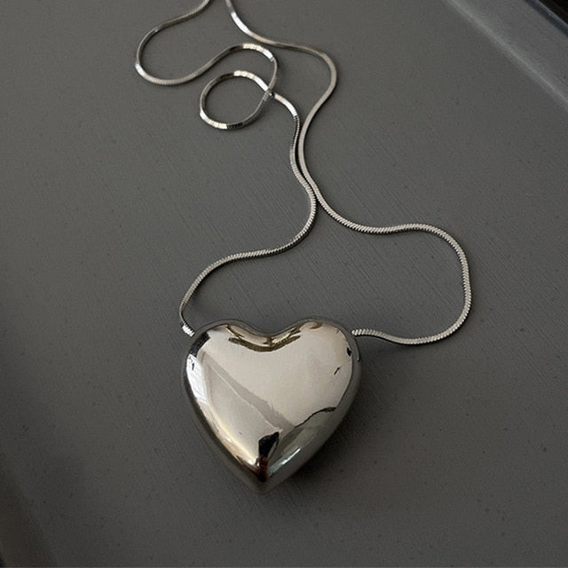 Collier pendentif coeur d'amour en métal