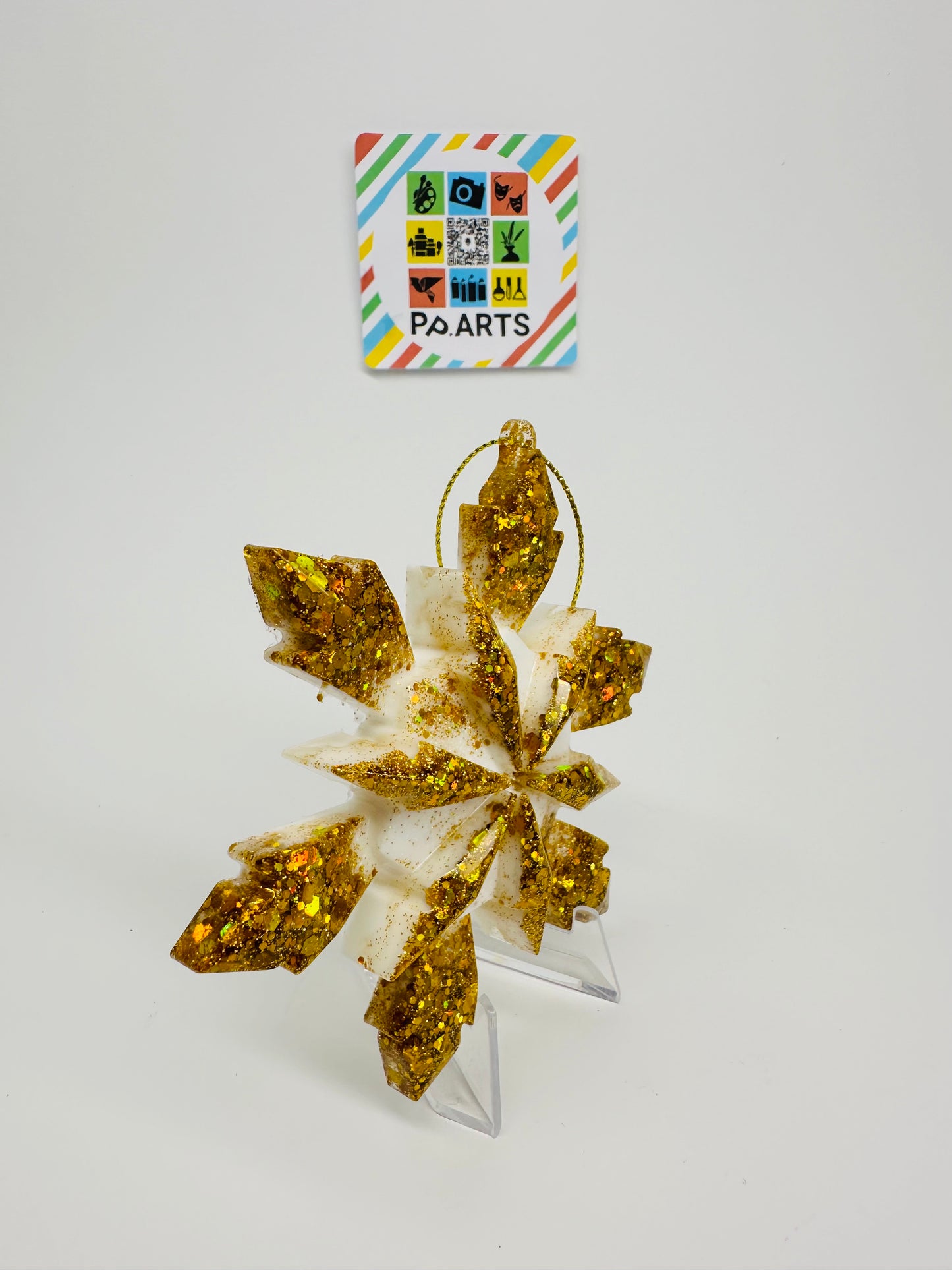 Christmas star in Resin and Gold Leaves