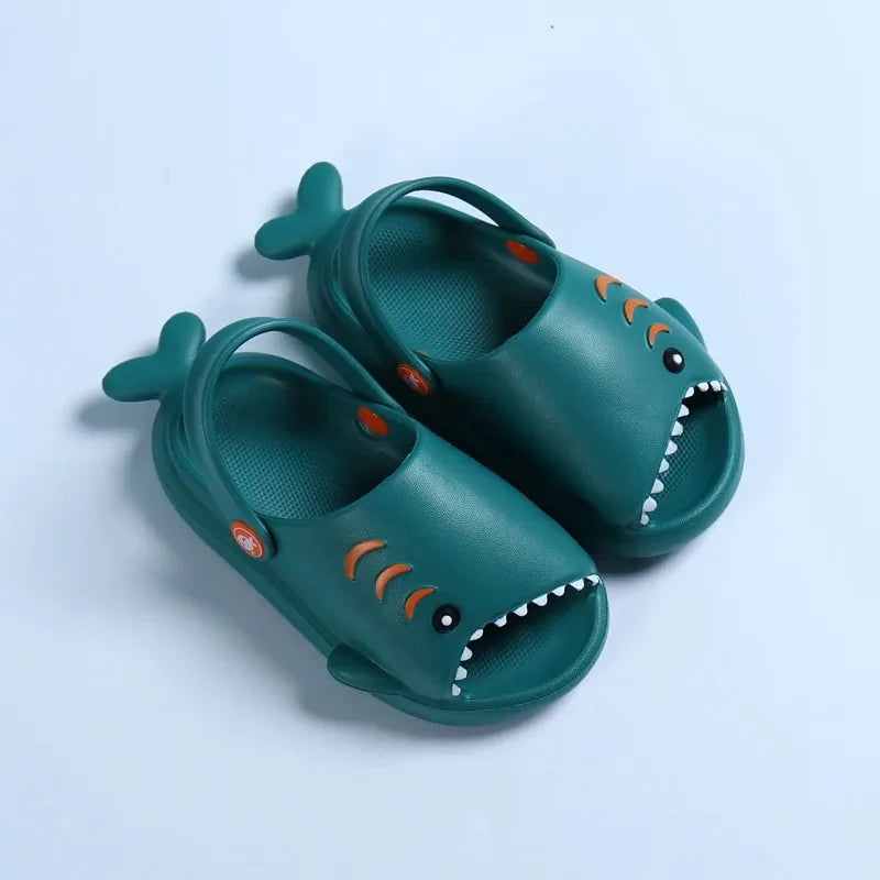 Sabots tendance pour enfants avec motif requin