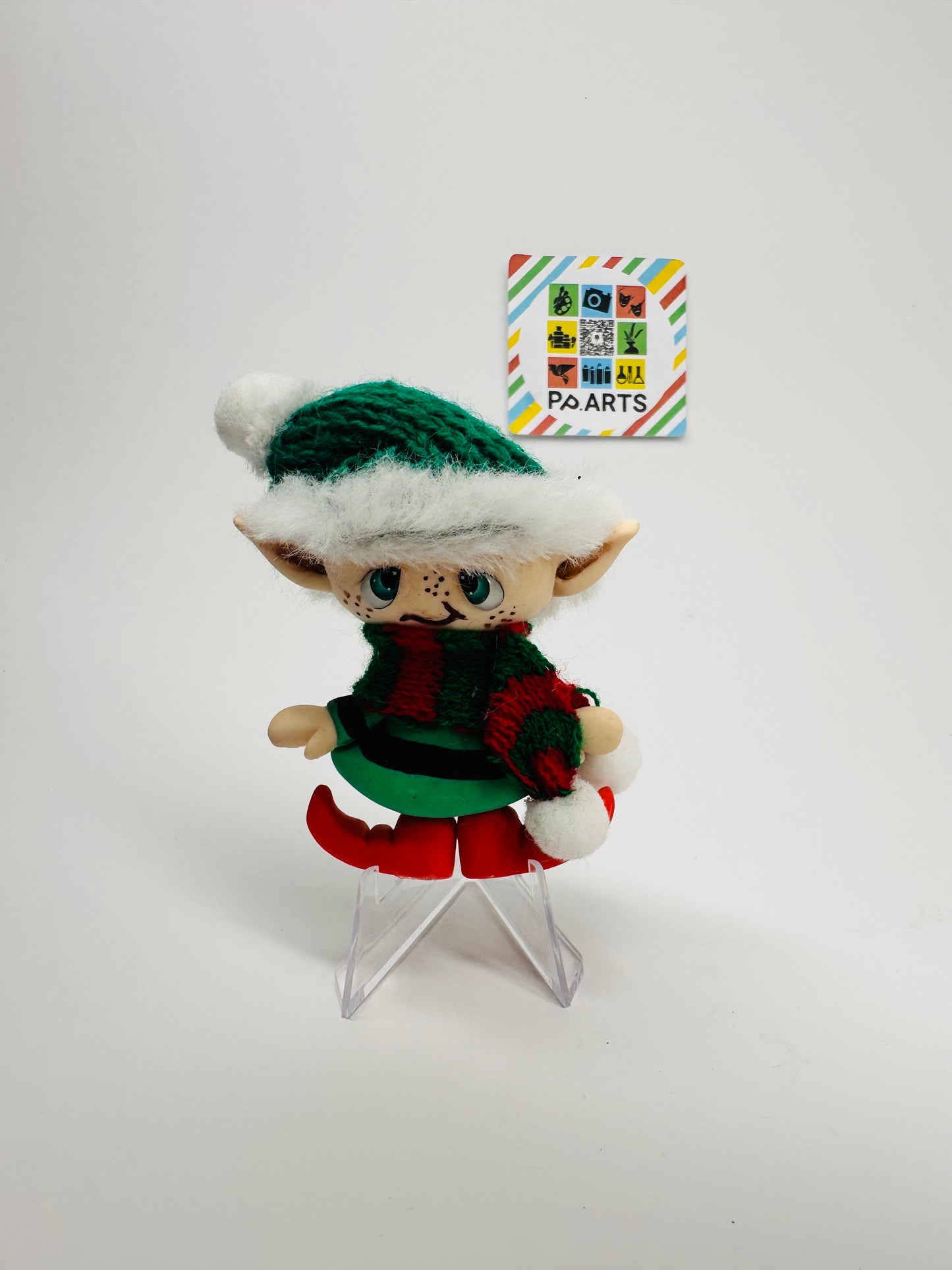 Figurine de Noël festive en porcelaine froide