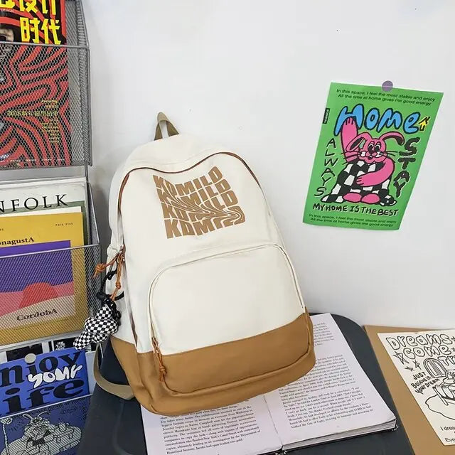 Mochila feminina com estampa de letras da moda