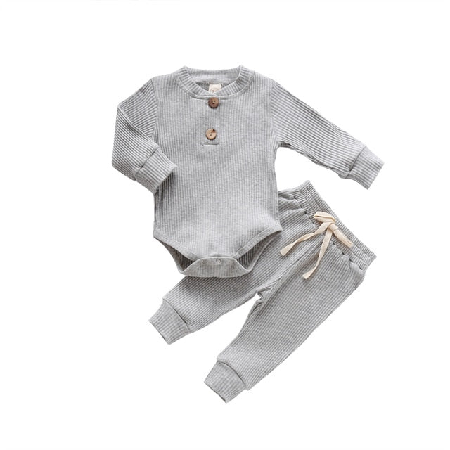 Ensemble de vêtements tricotés pour bébé