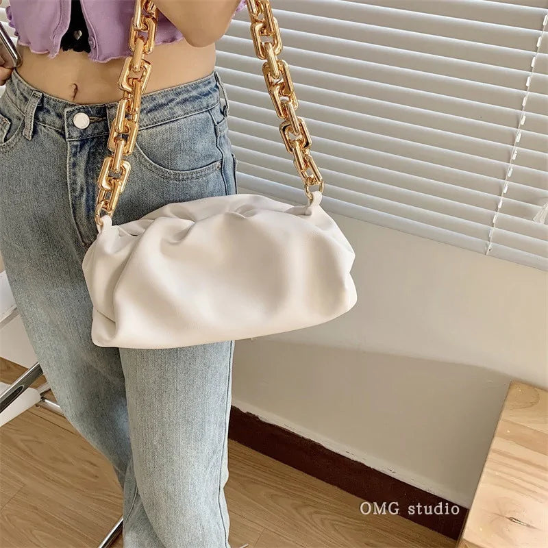 Sac nuage en cuir souple : sac à bandoulière simple pour femme