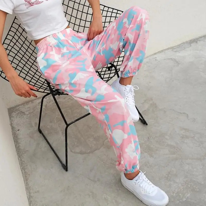 Pantalon style camouflage rose