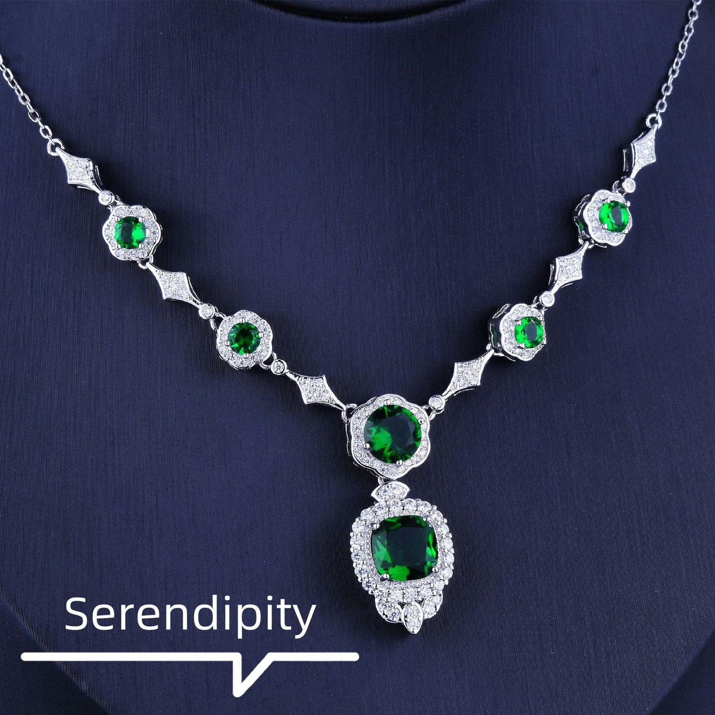 White Gold Emerald Necklace