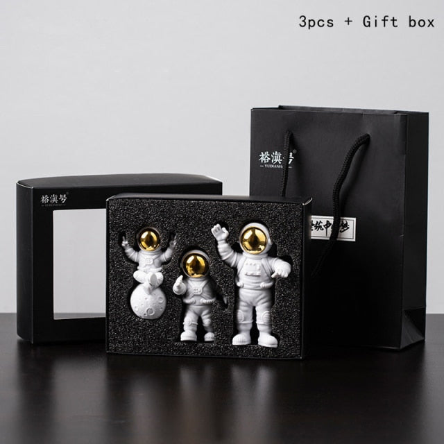 Astronaut Home Decor Set