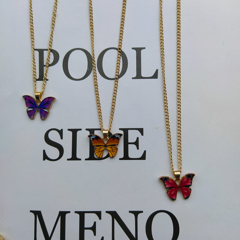 Collier pendentif papillon