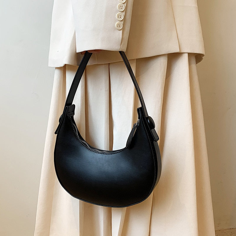 Sac à bandoulière Hobo mignon en cuir