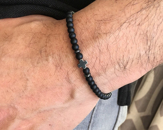 Bracelet à breloques croix pour hommes