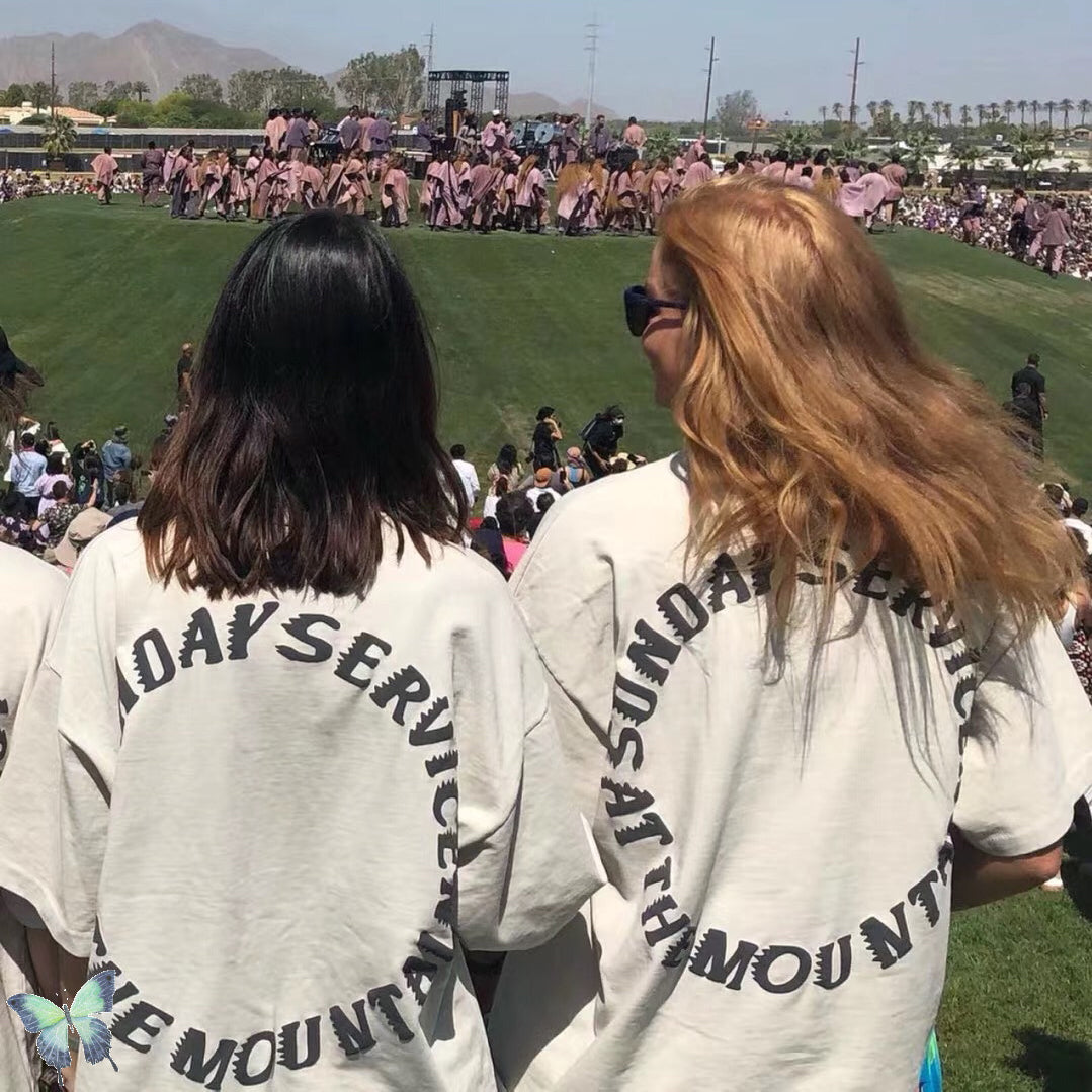 Camiseta Kanye West Confie em Deus